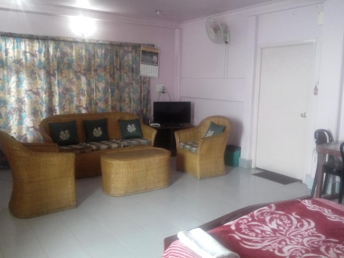 Chief Guest House Āīzawl Kültér fotó